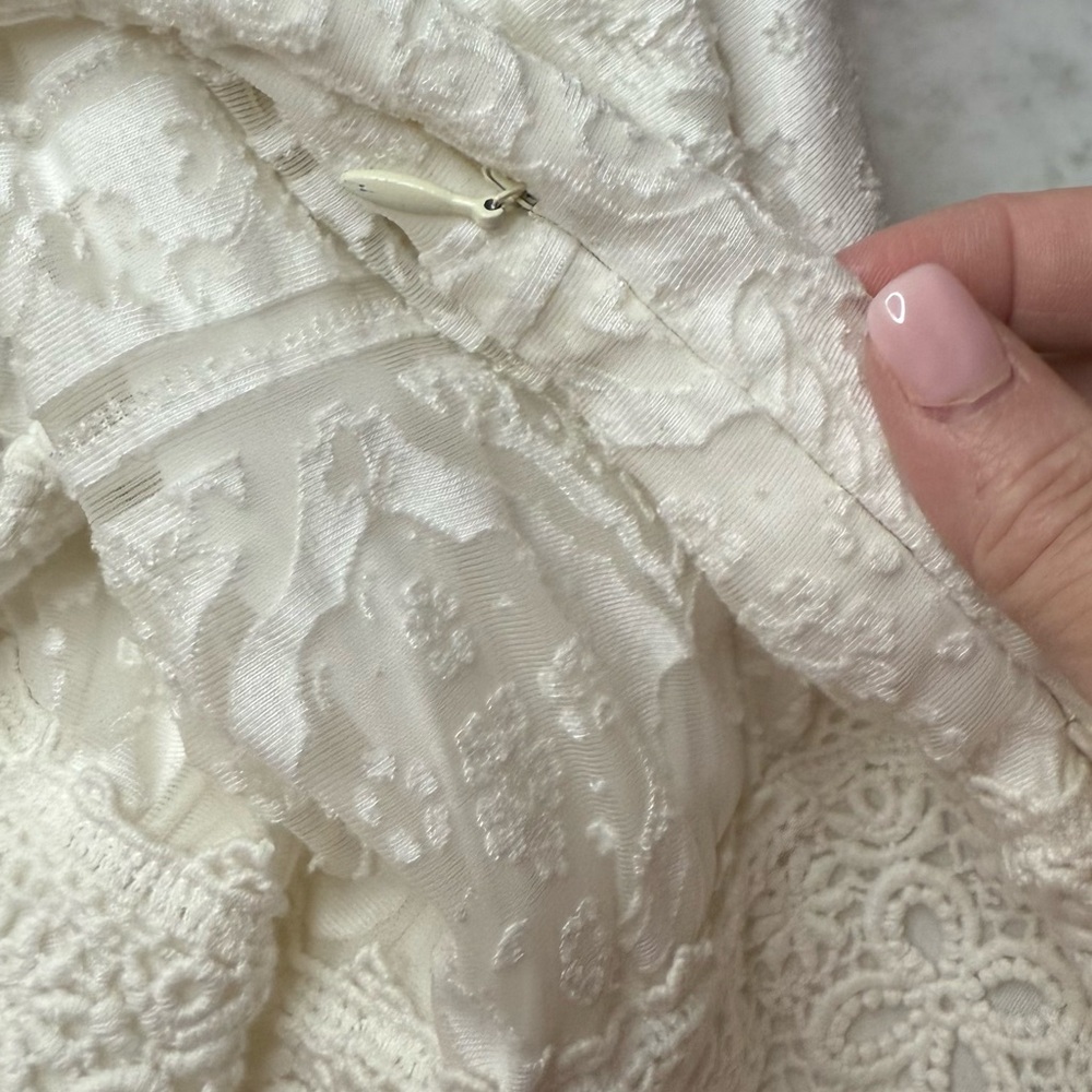 🤍 Farm Rio x Anthropologie | Lace Off-Shoulder Jumpsuit | Ivory | Size M - Picture 10 of 11